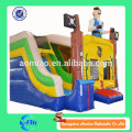 El gigante utilizó la diapositiva de agua inflable para el adulto / los cabritos utilizaron la diapositiva de agua inflable del tiburón para la venta